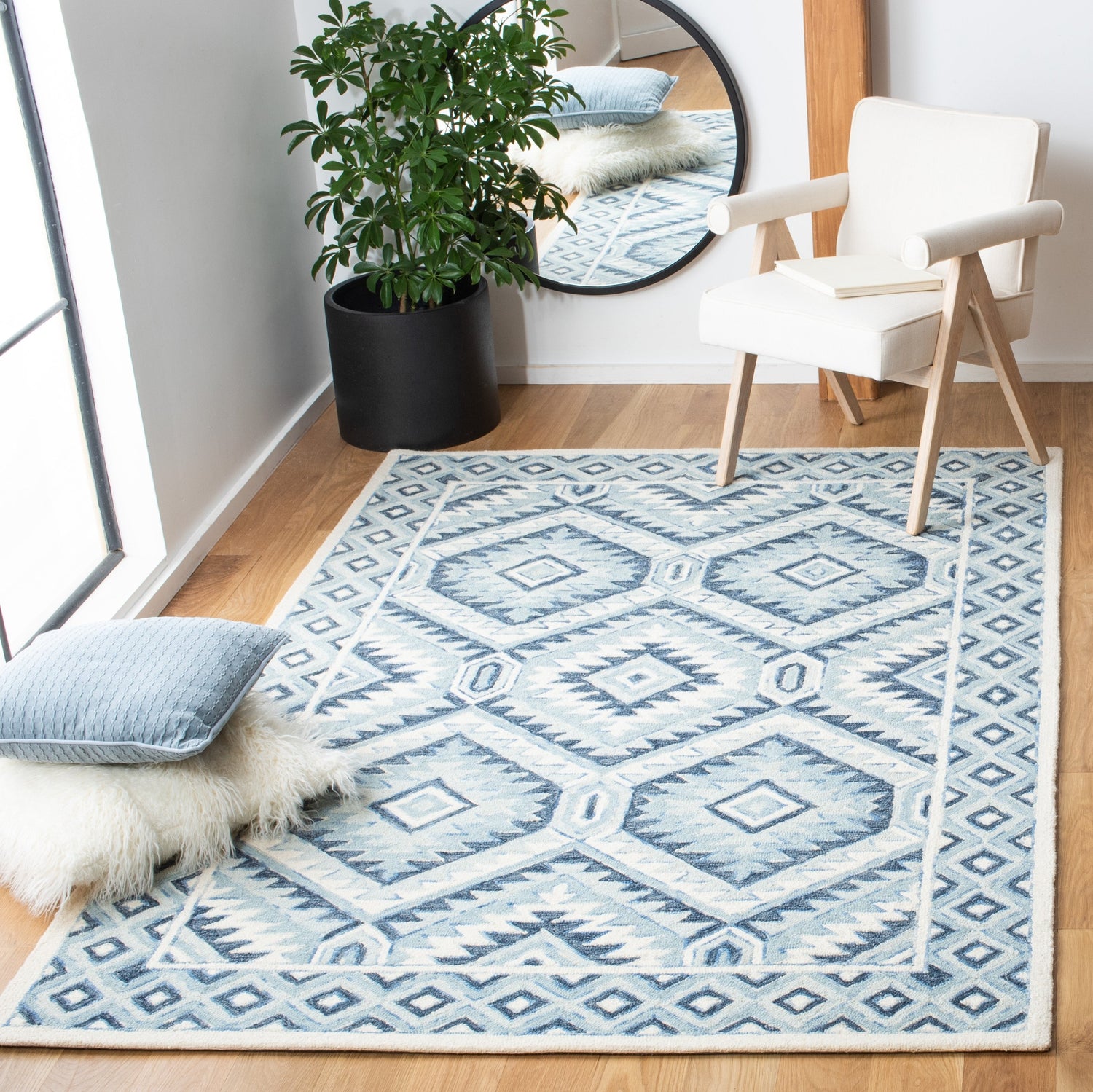 Safavieh Metro Met123M Blue/Ivory Rugs.