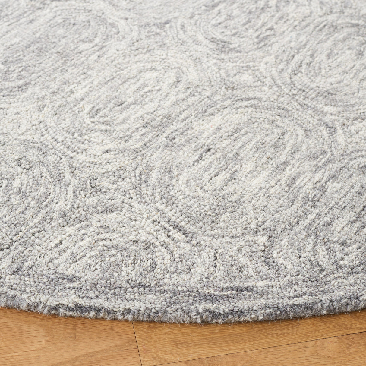 Safavieh Metro Met124F Grey Rugs.
