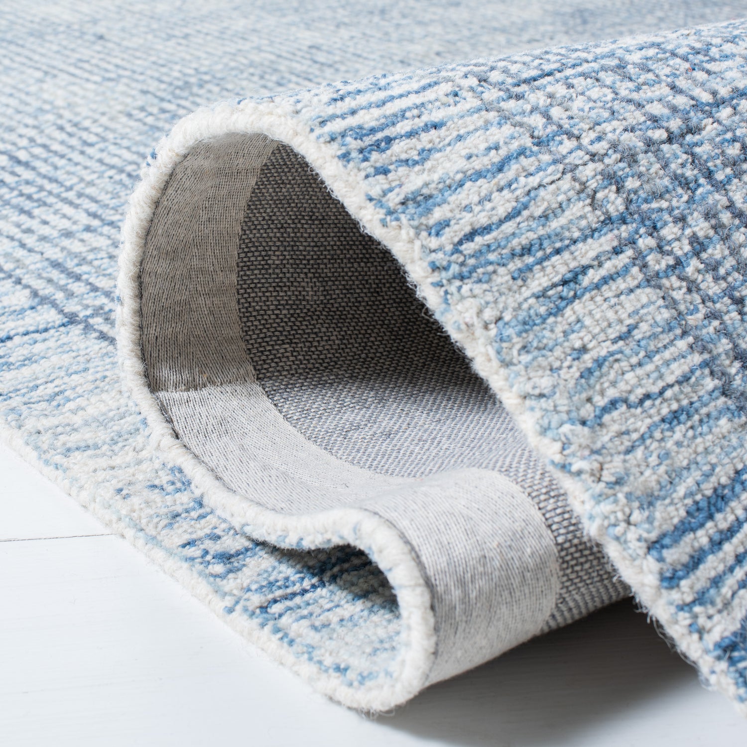 Safavieh Metro Met151M Ivory/Blue Rugs.
