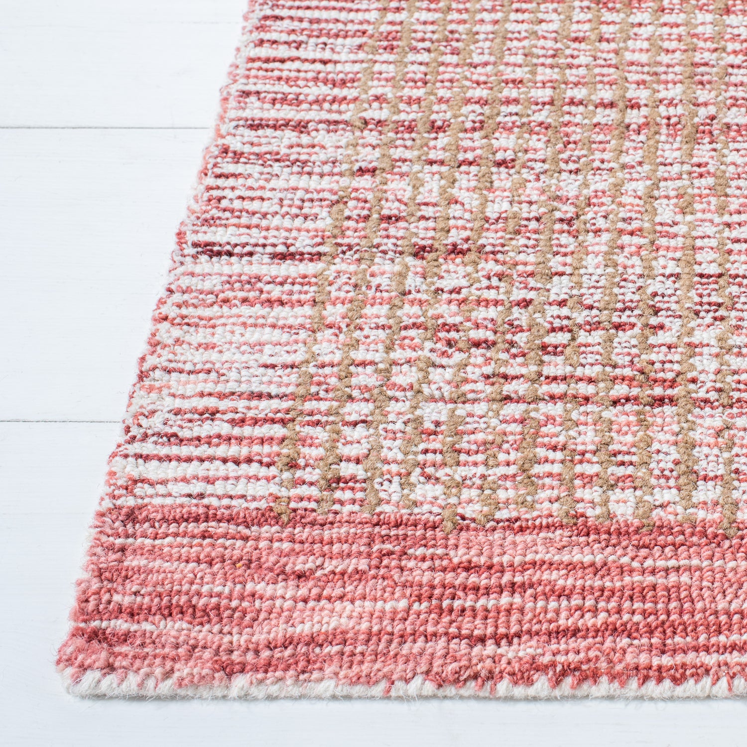 Safavieh Metro Met151Q Ivory/Red Rugs.