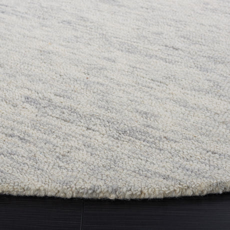 Safavieh Metro Met152A Ivory Rugs.