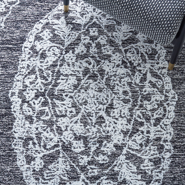 Safavieh Metro Met159Z Ivory/Black Rug.