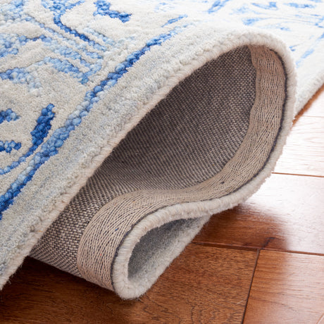 Safavieh Metro Met255M Blue/Beige Rugs.