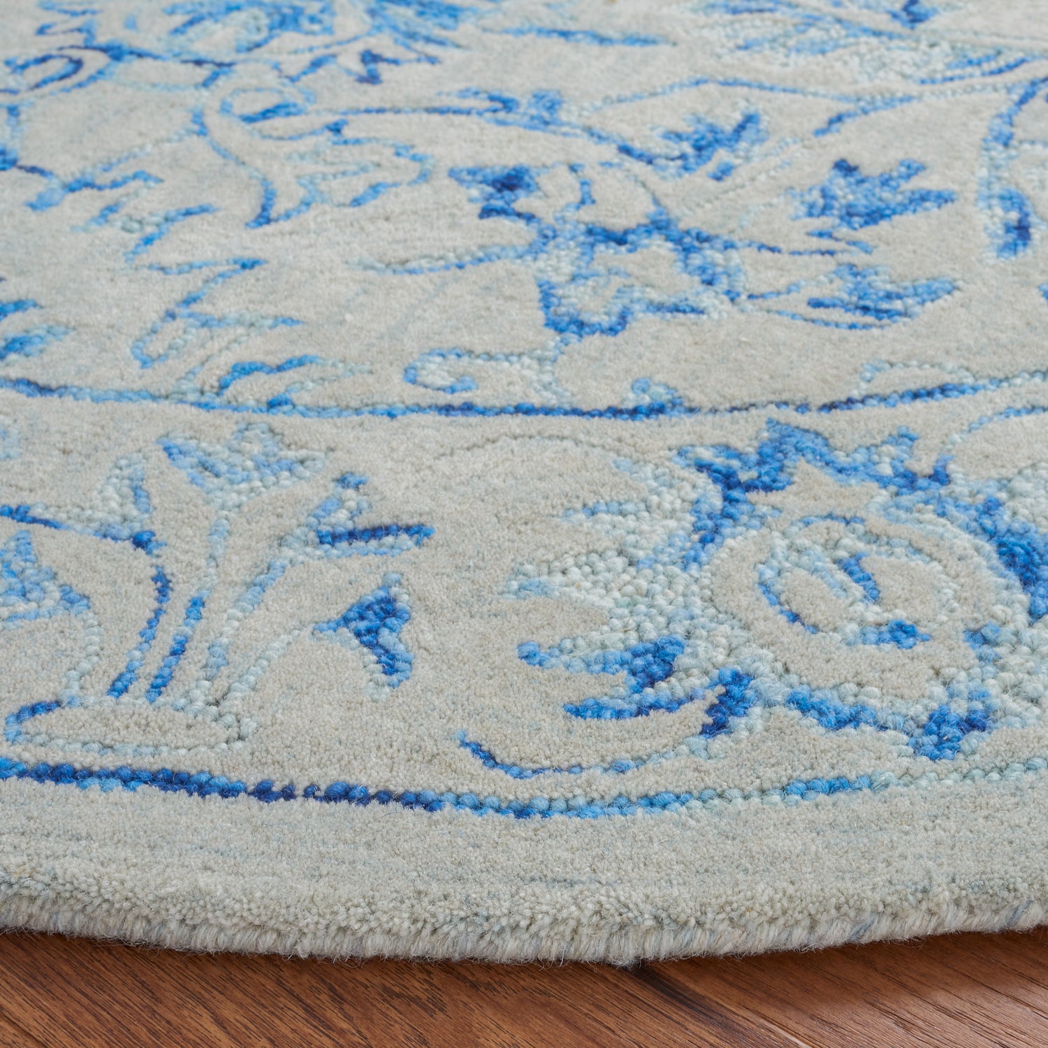 Safavieh Metro Met255M Blue/Beige Rugs.