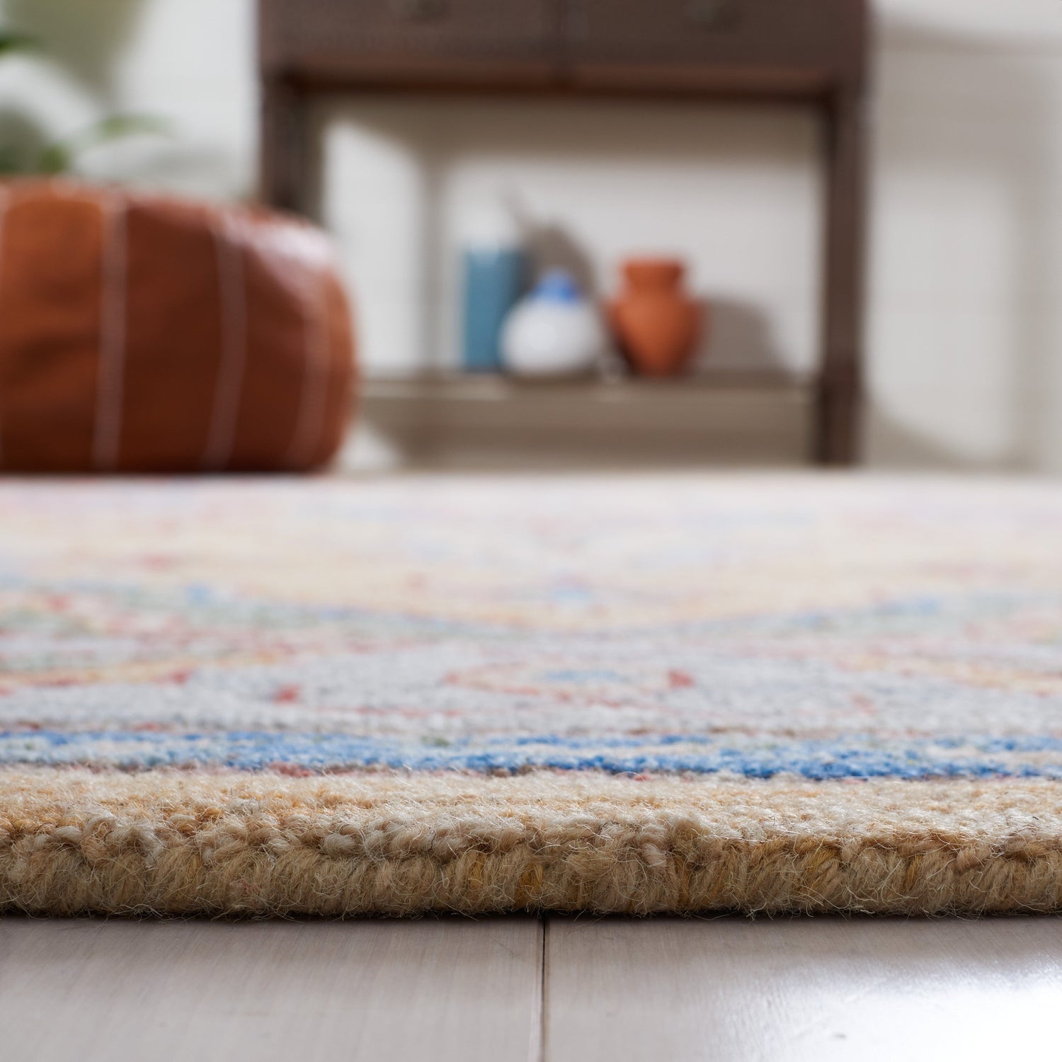 Safavieh Metro Met352C Yellow/Rust Rug.