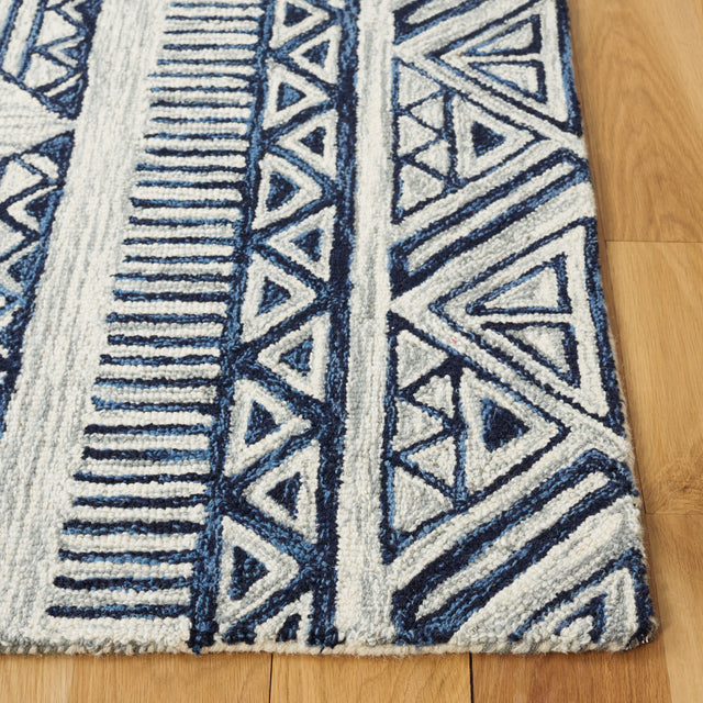 Safavieh Metro Met452M Blue/Ivory Rug.