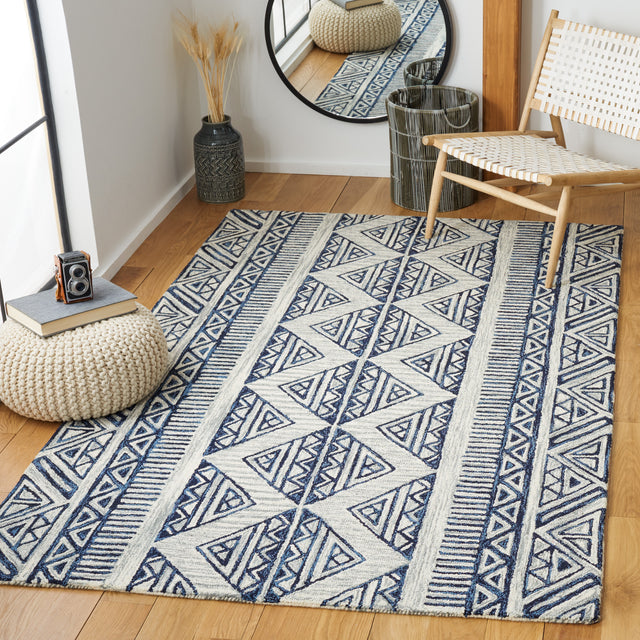 Safavieh Metro Met452M Blue/Ivory Rug.