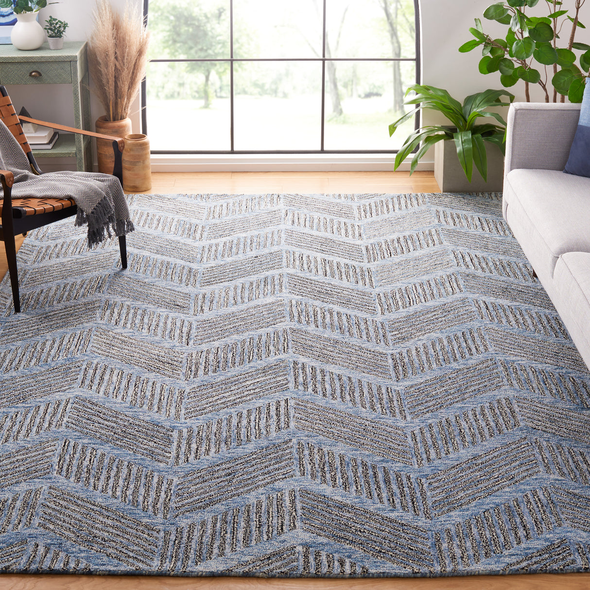 Safavieh Metro Met453M Blue/Black Rug.
