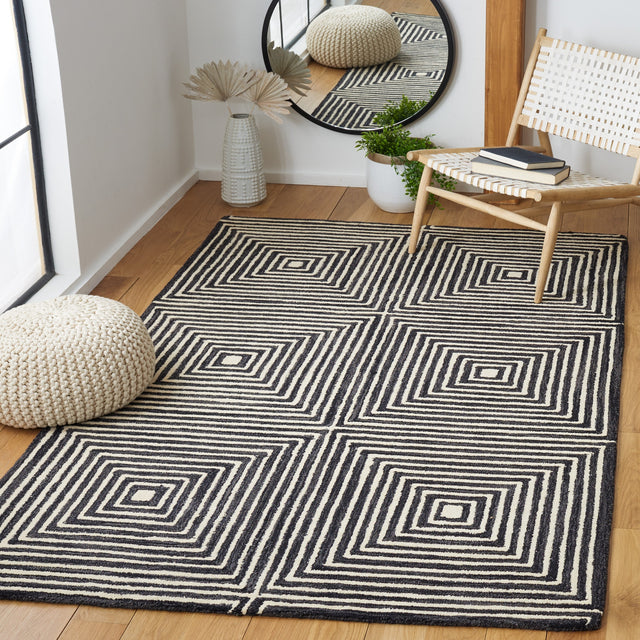 Safavieh Metro Met454Z Black/Beige Rug.