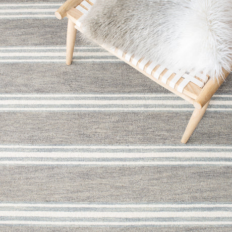 Safavieh Metro Met601F Grey/Ivory Rugs.