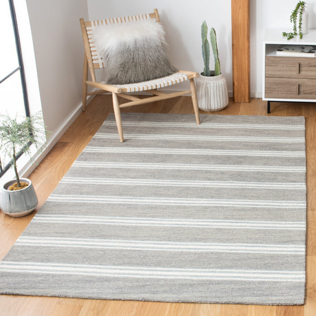 Safavieh Metro Met601F Grey/Ivory Rugs.