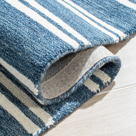Safavieh Metro Met604M Blue/Ivory Rugs.