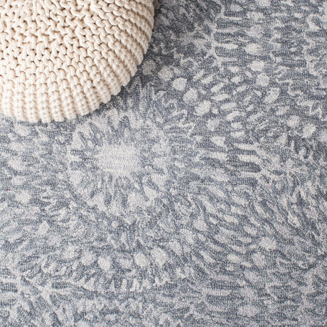 Safavieh Metro Met702A Ivory/Dark Grey Rugs.