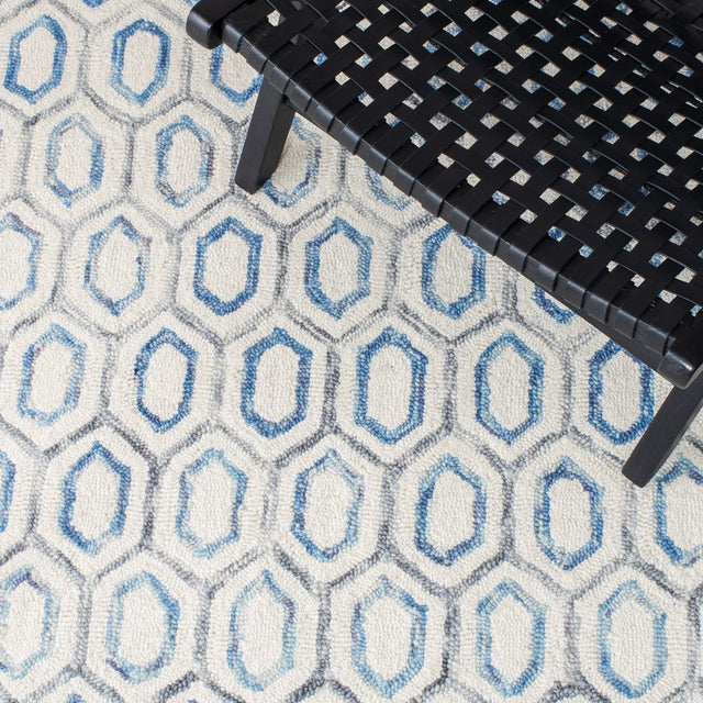 Safavieh Metro Met704A Ivory/Blue Rug.