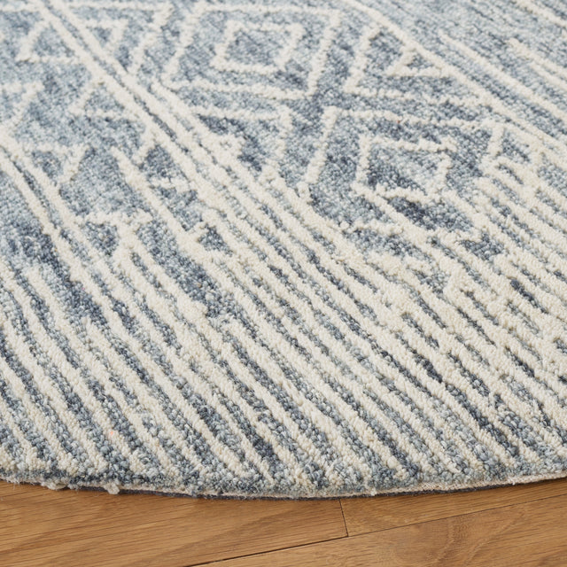 Safavieh Metro Met804M Natural/Blue Rugs.