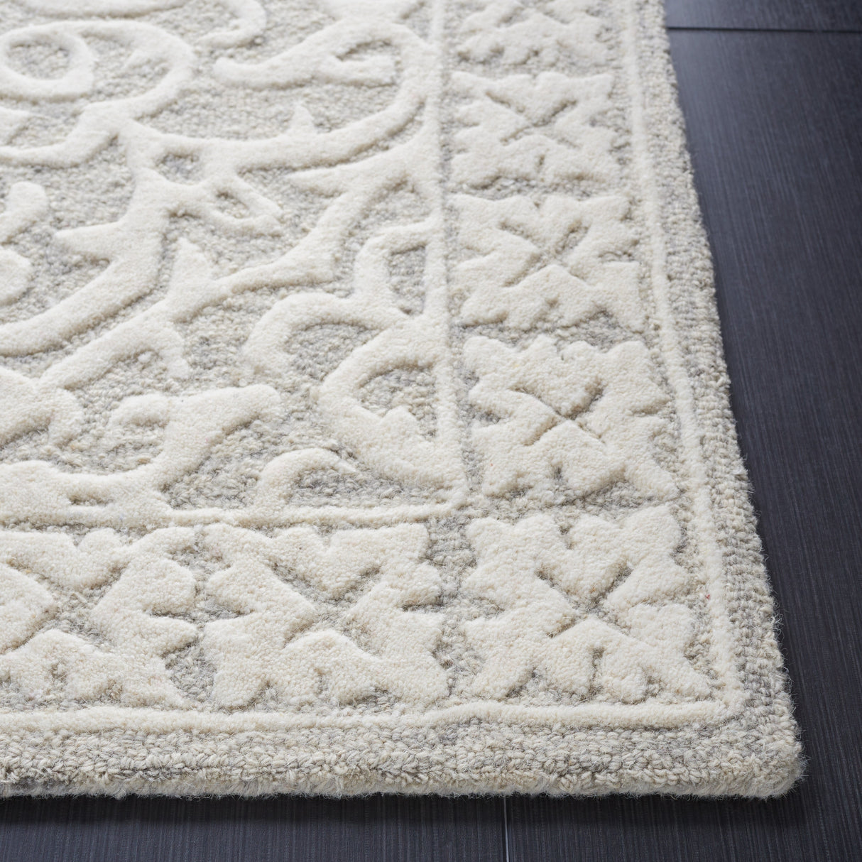 Safavieh Metro Met857G Grey/Ivory Rug.