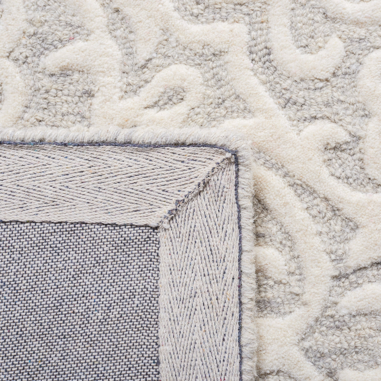 Safavieh Metro Met857G Grey/Ivory Rug.