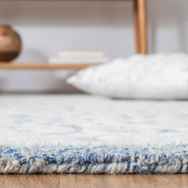 Safavieh Metro Met857M Blue/Ivory Rug.