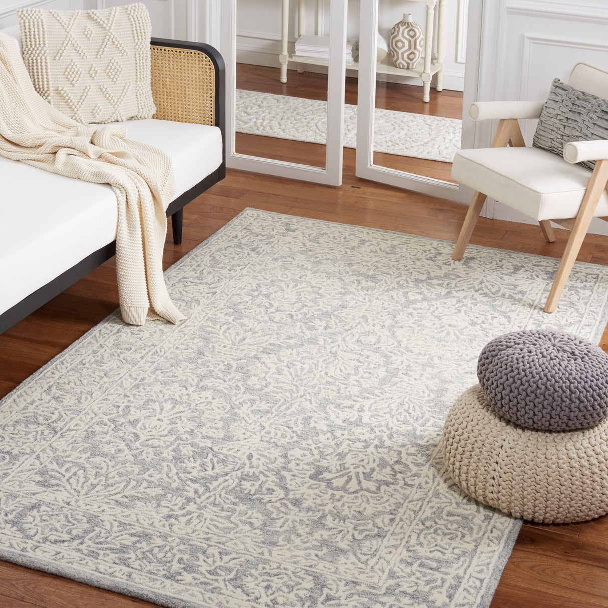 Safavieh Metro Met864H Dark Grey/Ivory Rug.