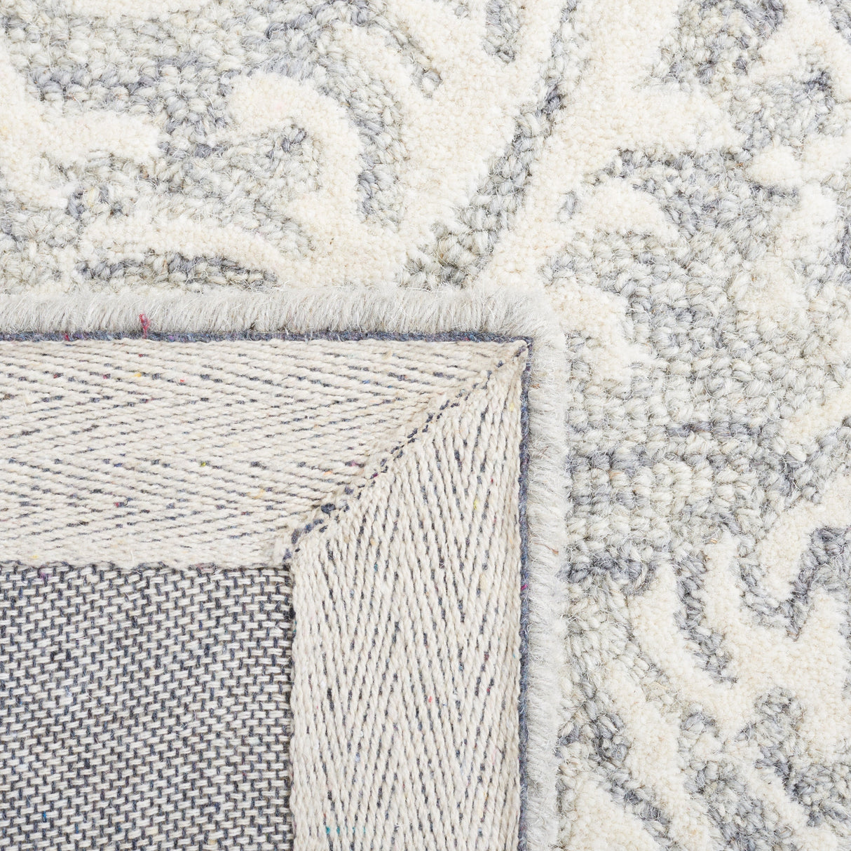Safavieh Metro Met865H Dark Grey/Ivory Rug.