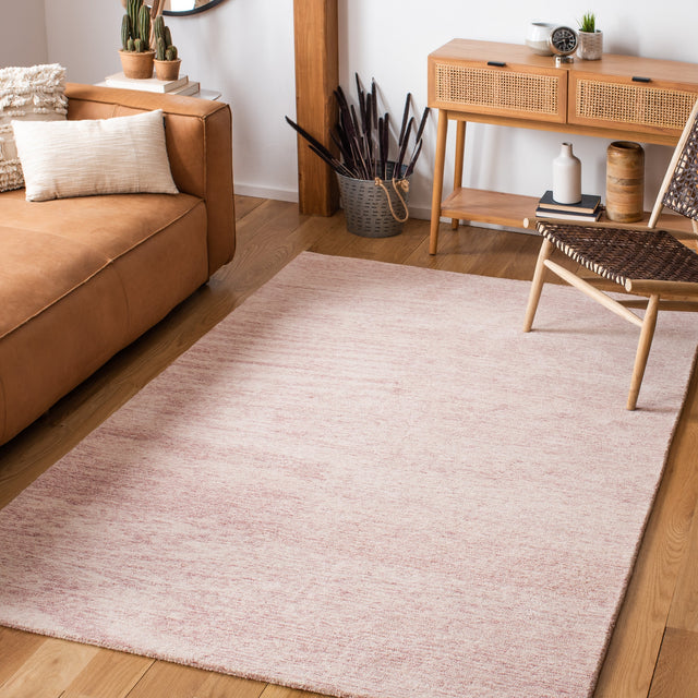 Safavieh Metro Met867U Pink/Ivory Rug.