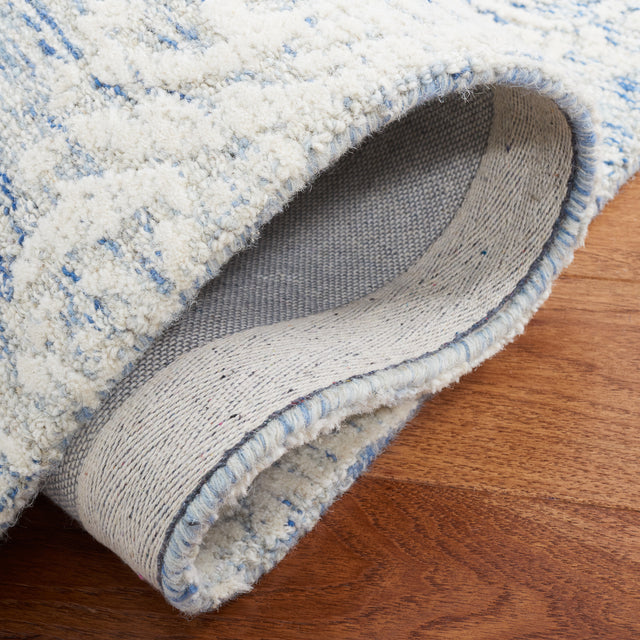 Safavieh Metro Met871M Blue/Ivory Rug.