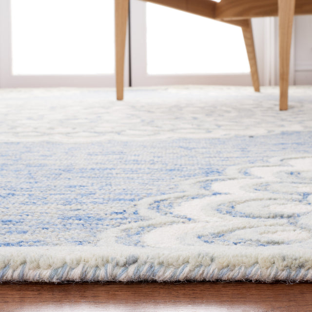 Safavieh Metro Met901M Blue/Ivory Rug.