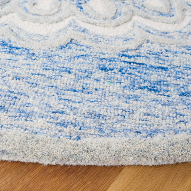 Safavieh Metro Met901M Blue/Ivory Rug.