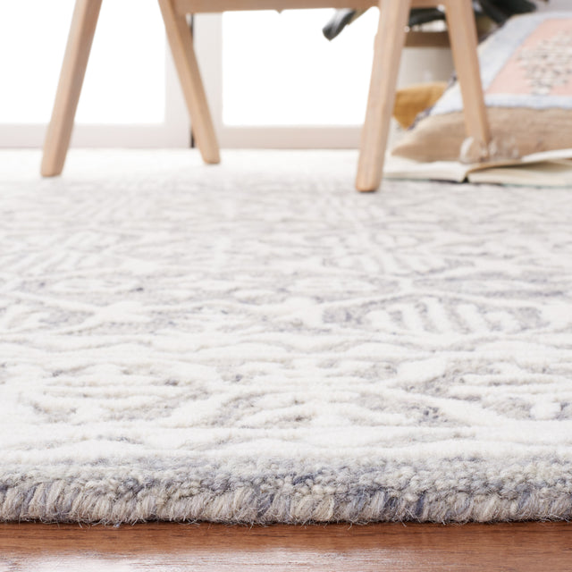 Safavieh Metro Met903H Dark Grey/Ivory Rug.