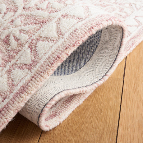 Safavieh Metro Met903U Dark Pink/Ivory Rug.