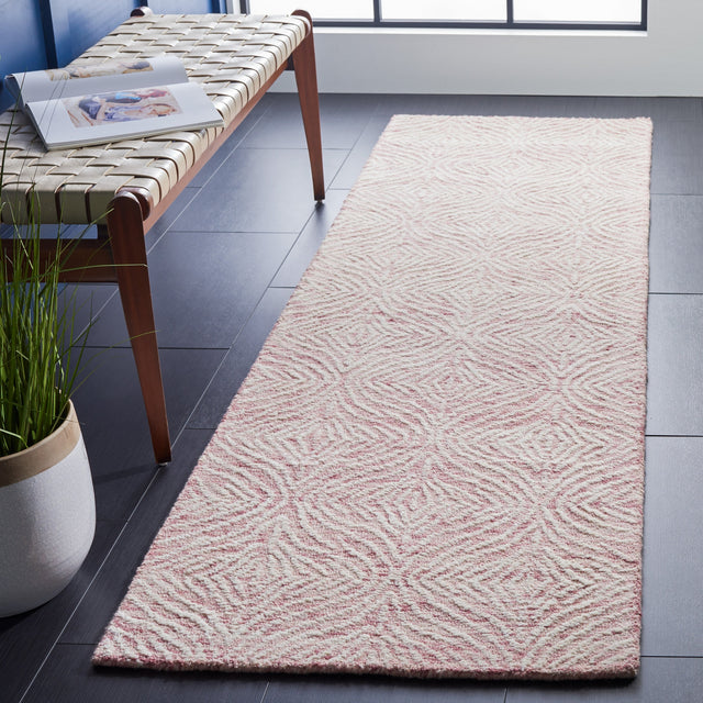Safavieh Metro Met904U Dark Pink/Ivory Rug.