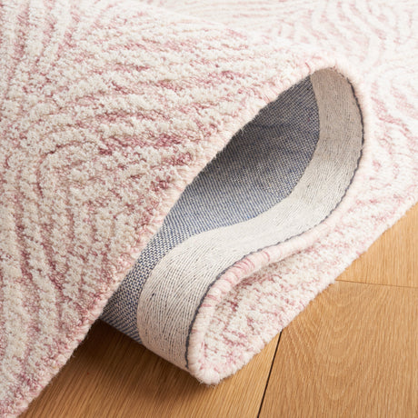 Safavieh Metro Met904U Dark Pink/Ivory Rug.