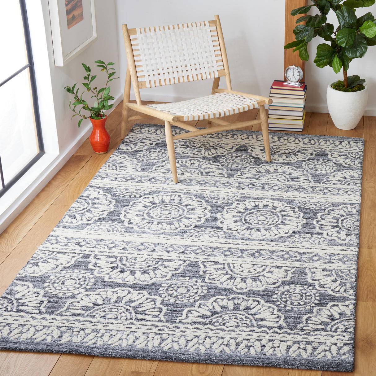Safavieh Metro Met910F Grey/Ivory Rug.