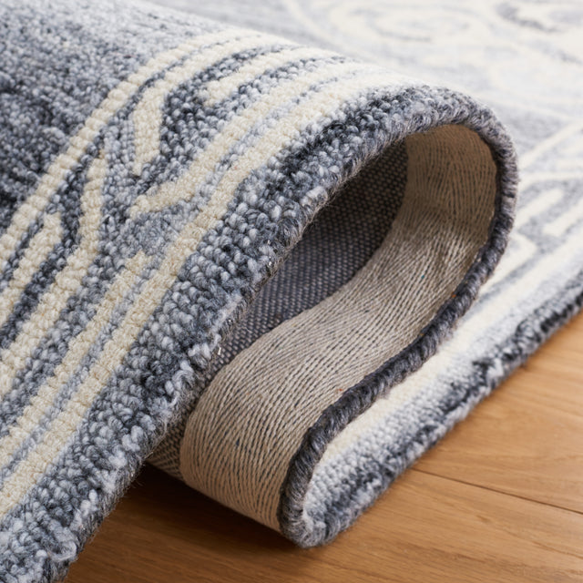 Safavieh Metro Met983F Grey/Ivory Rug.
