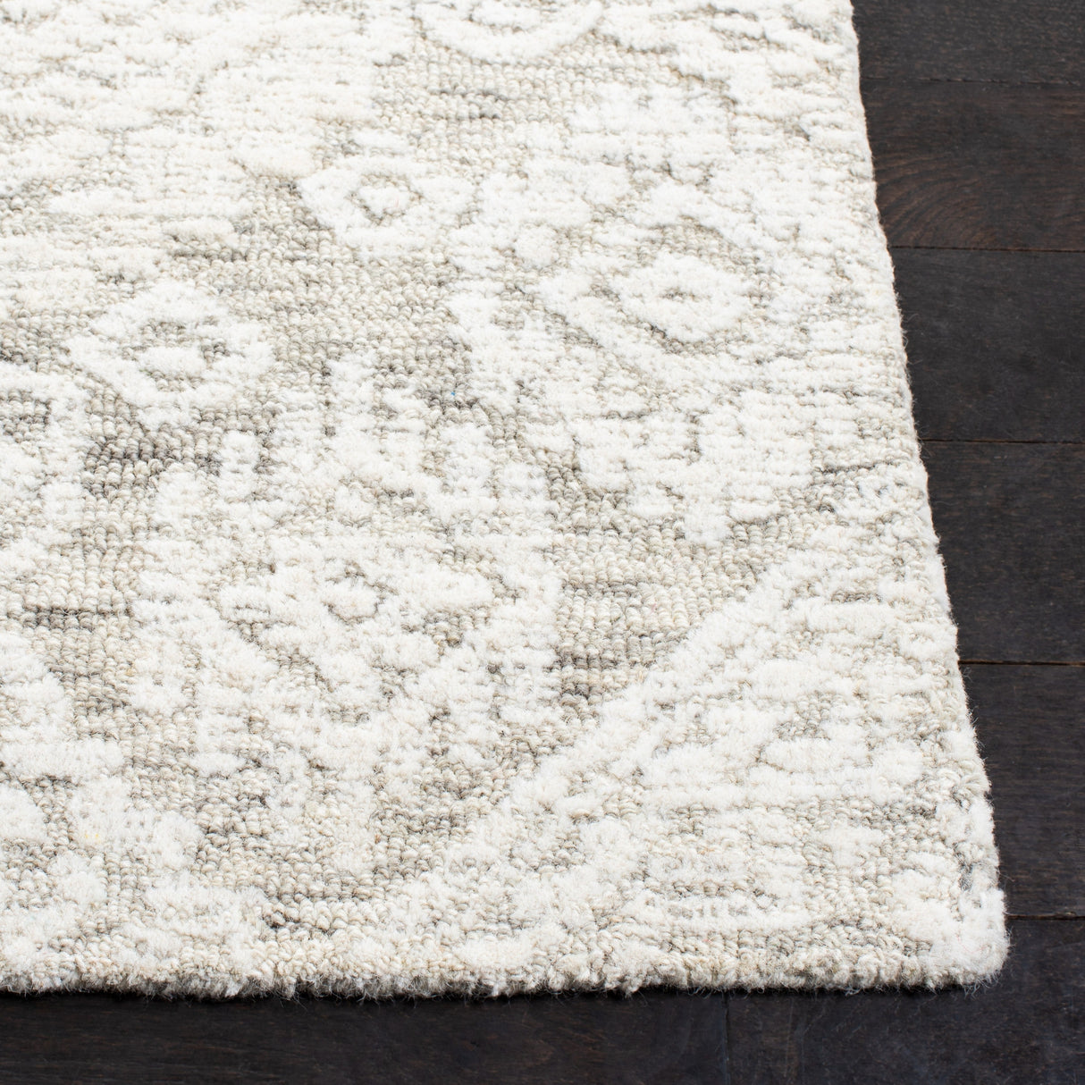 Safavieh Metro Met987T Light Brown/Ivory Rugs.