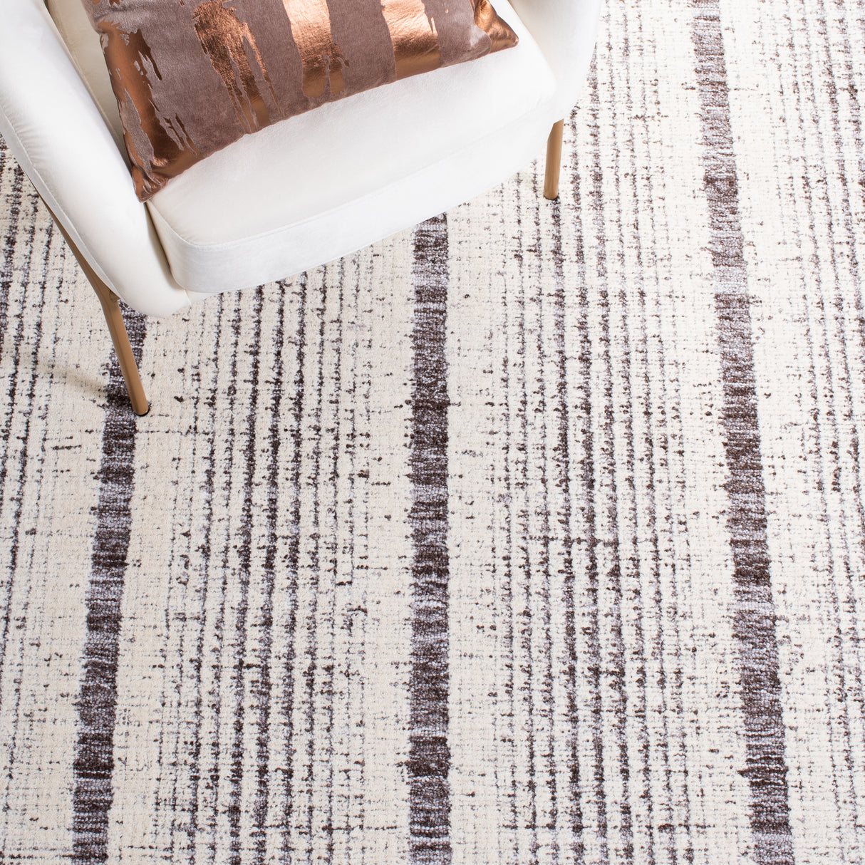 Safavieh Metro Met991F Grey/Ivory Rug.