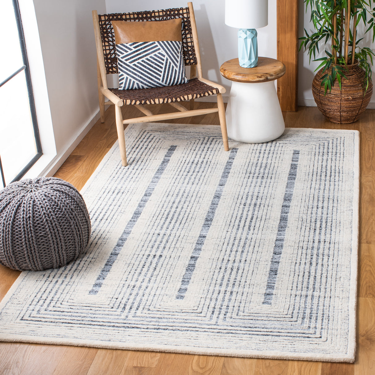 Safavieh Metro Met991H Dark Grey/Ivory Rugs.