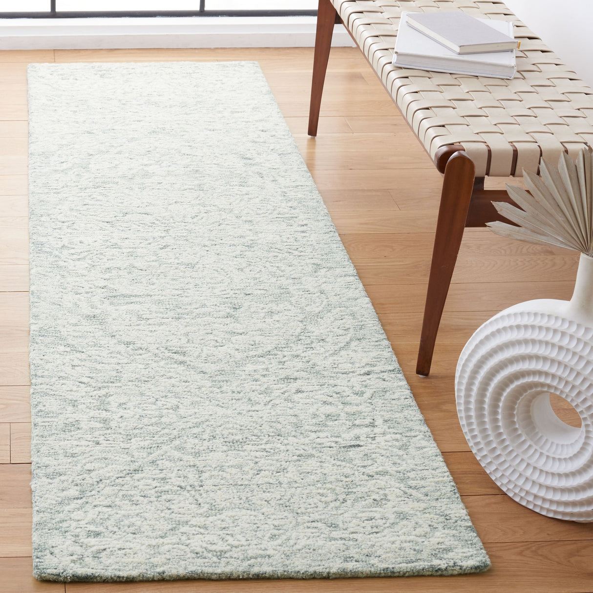Safavieh Metro Met993H Dark Grey/Ivory Rugs.