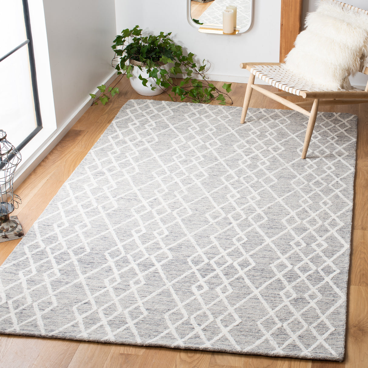 Safavieh Metro Met994F Grey/Ivory Rug.