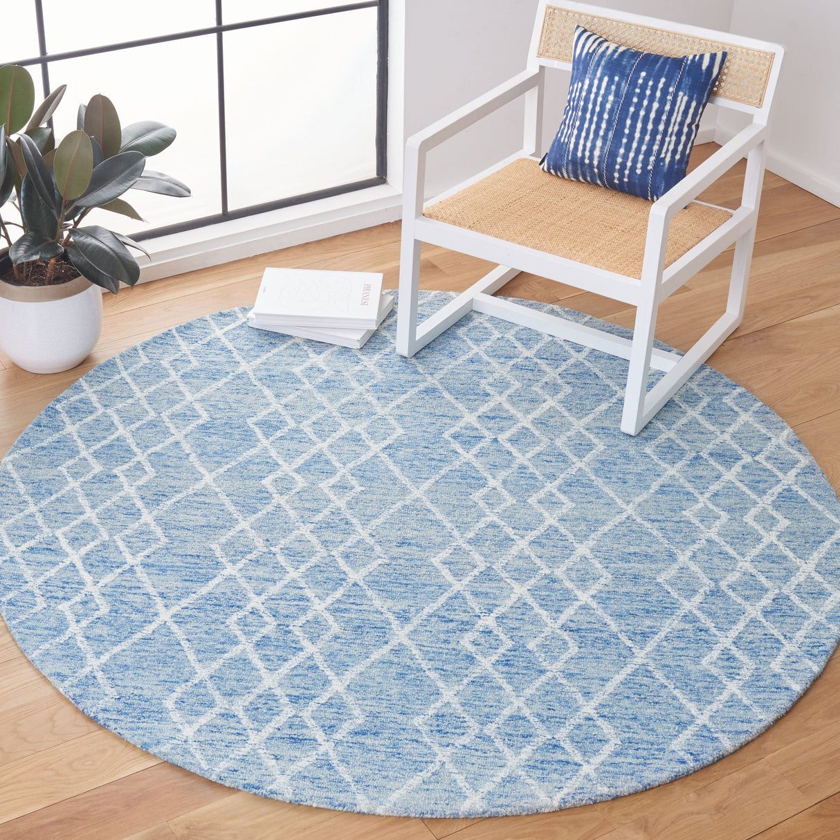 Safavieh Metro Met994M Blue/Ivory Rugs.