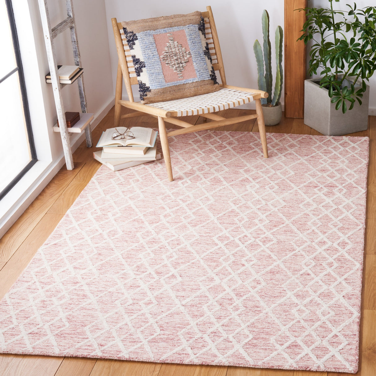 Safavieh Metro Met994U Pink/Ivory Rugs.