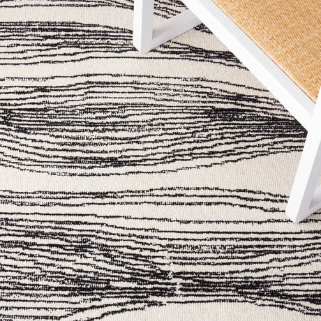 Safavieh Metro Met995B Ivory/Black Rugs.