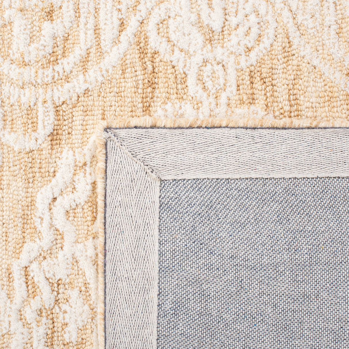 Safavieh Metro Met997D Gold/Ivory Rugs.