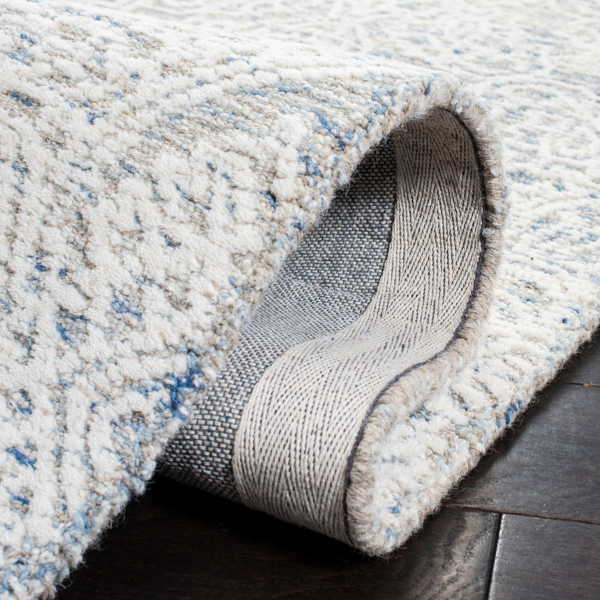 Safavieh Metro Met998L Light Blue/Ivory Rugs.