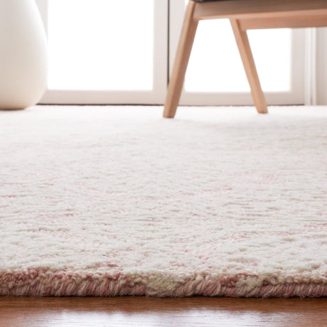Safavieh Metro Met998U Pink/Ivory Rugs.