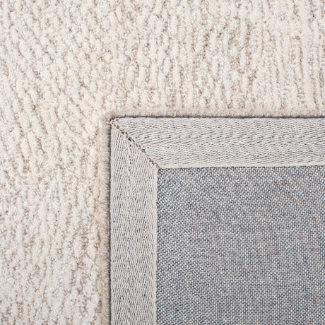 Safavieh Metro Met999A Natural/Ivory Rug.