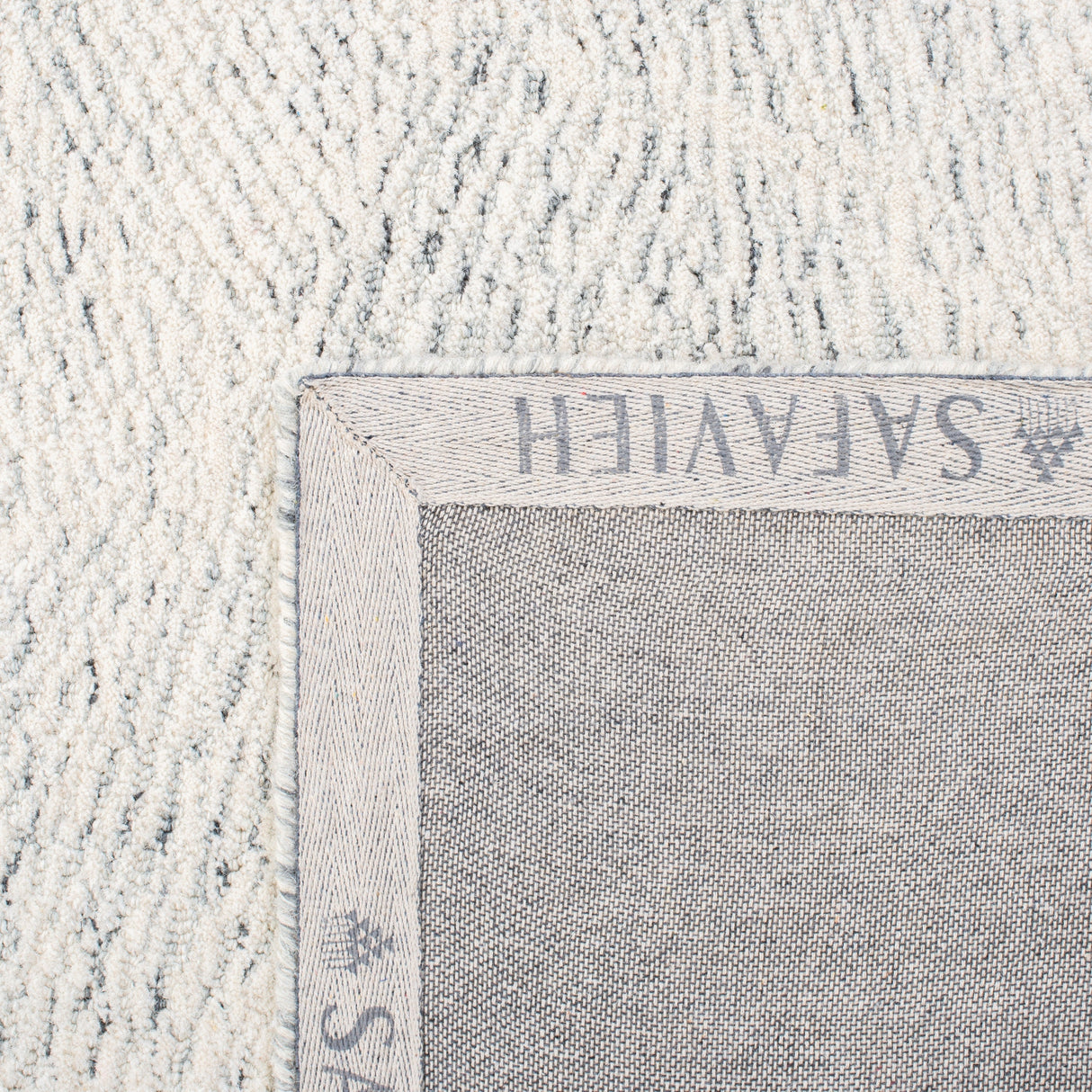 Safavieh Metro Met999H Dark Grey/Ivory Rugs.