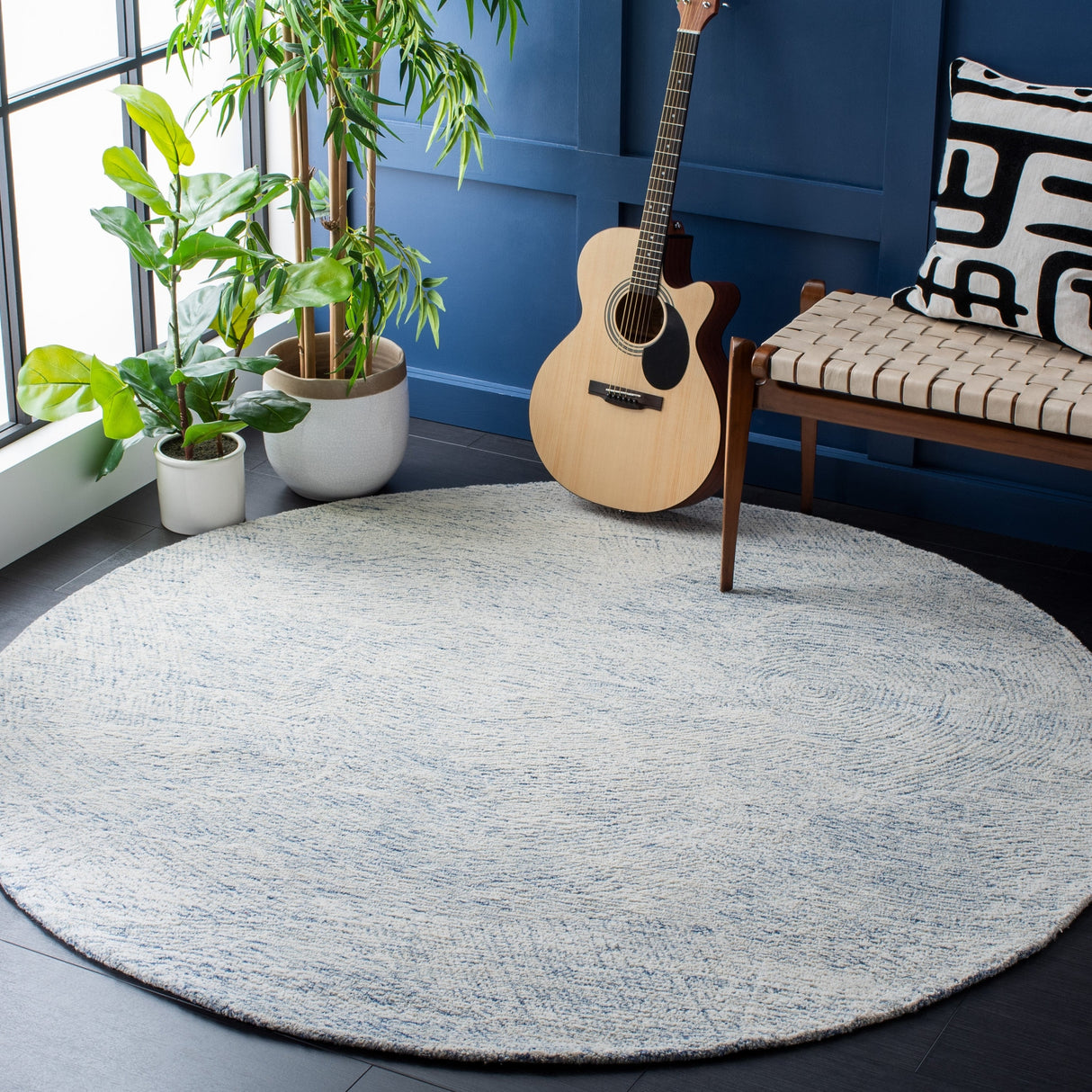 Safavieh Metro Met999M Blue/Ivory Rugs.