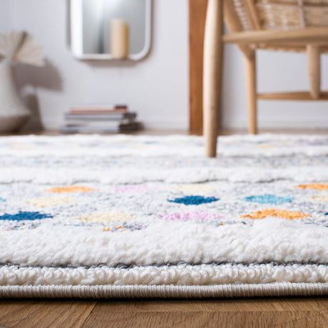 Safavieh Moroccan Fringe Shag Mfg102A Ivory/Grey Rugs.