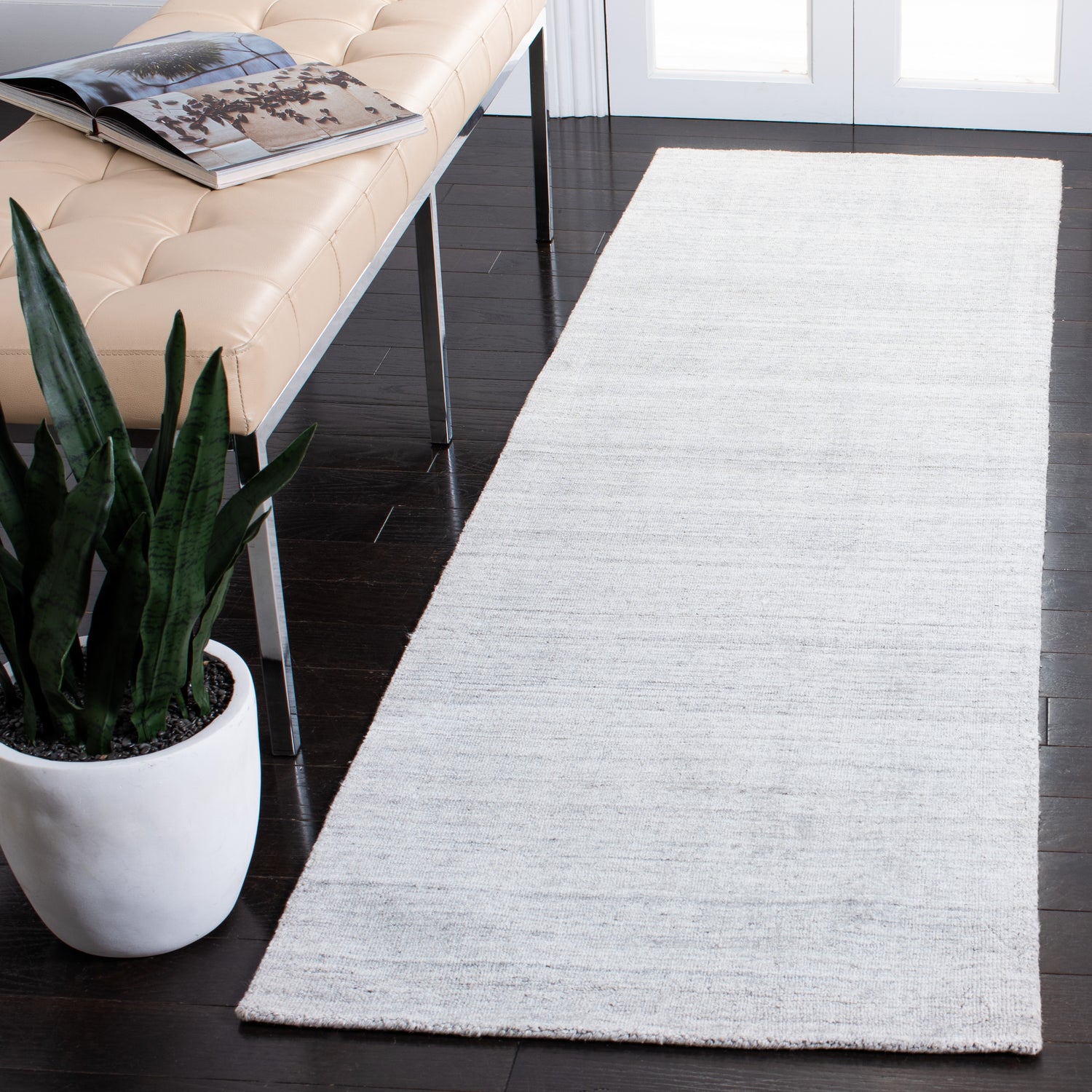 Safavieh Mirage Mir176G Light Grey Rugs.